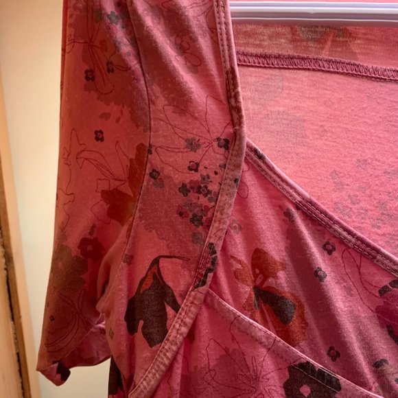 Sandwich Dress, Midi, Size Small, Soft pink Floral, Strech Jersey. So flattering - Picture 4 of 12